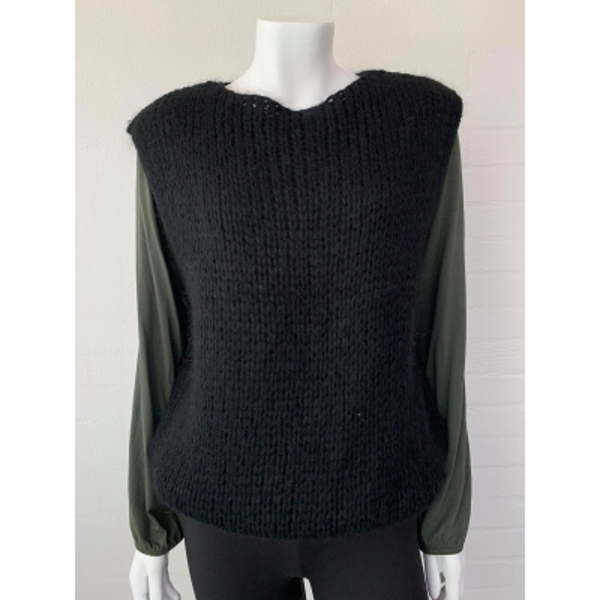 THREEM VEST