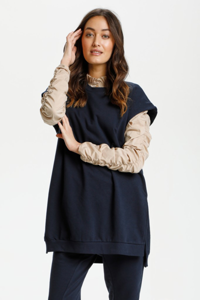 CU Vega Long Vest