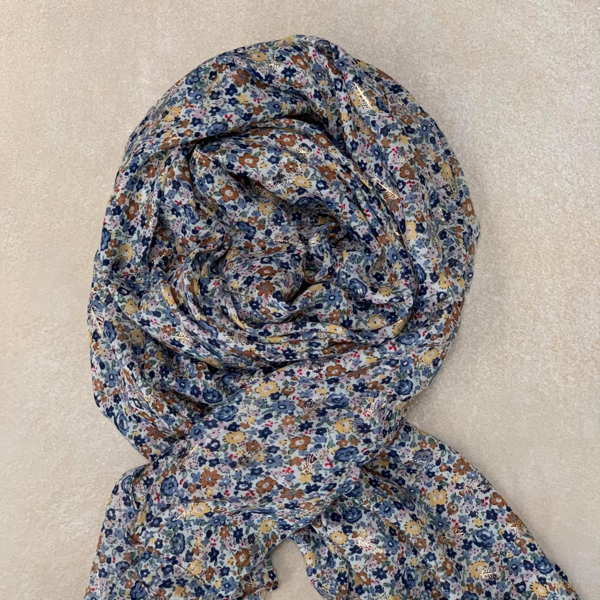 ThreeM Scarf W/ Flower