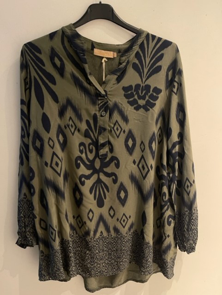 Marta Shirt