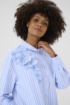 Culture Lora Shirt