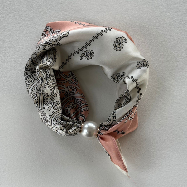 Three M Mini Scarves Magnet